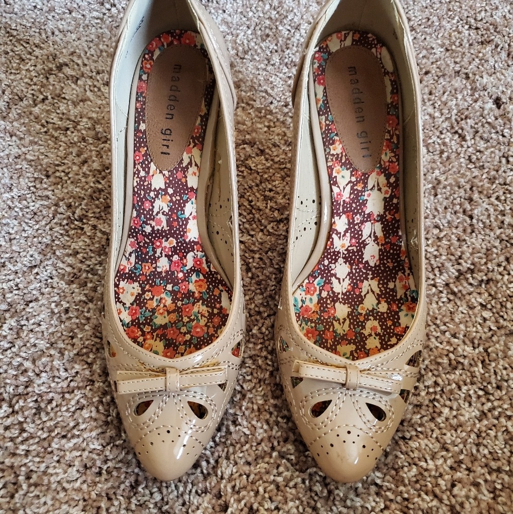 Madden girl nude pumps
